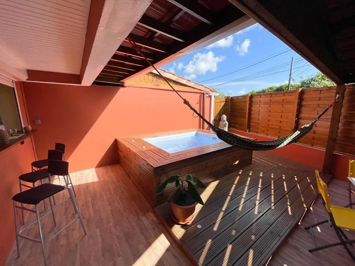 Chez Rey Apartment Riviere-Salee